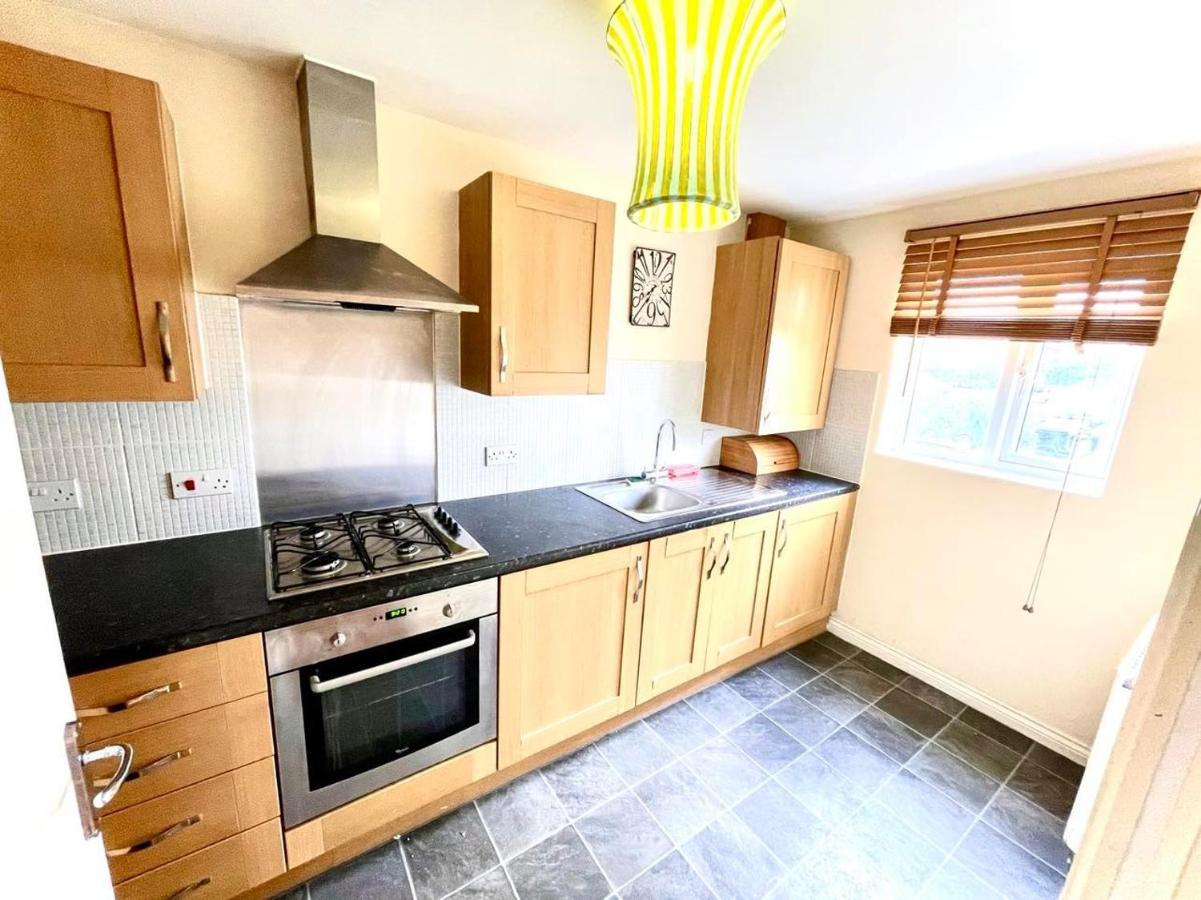 Lakeside Stylish 3 Bedroom House Grays エクステリア 写真