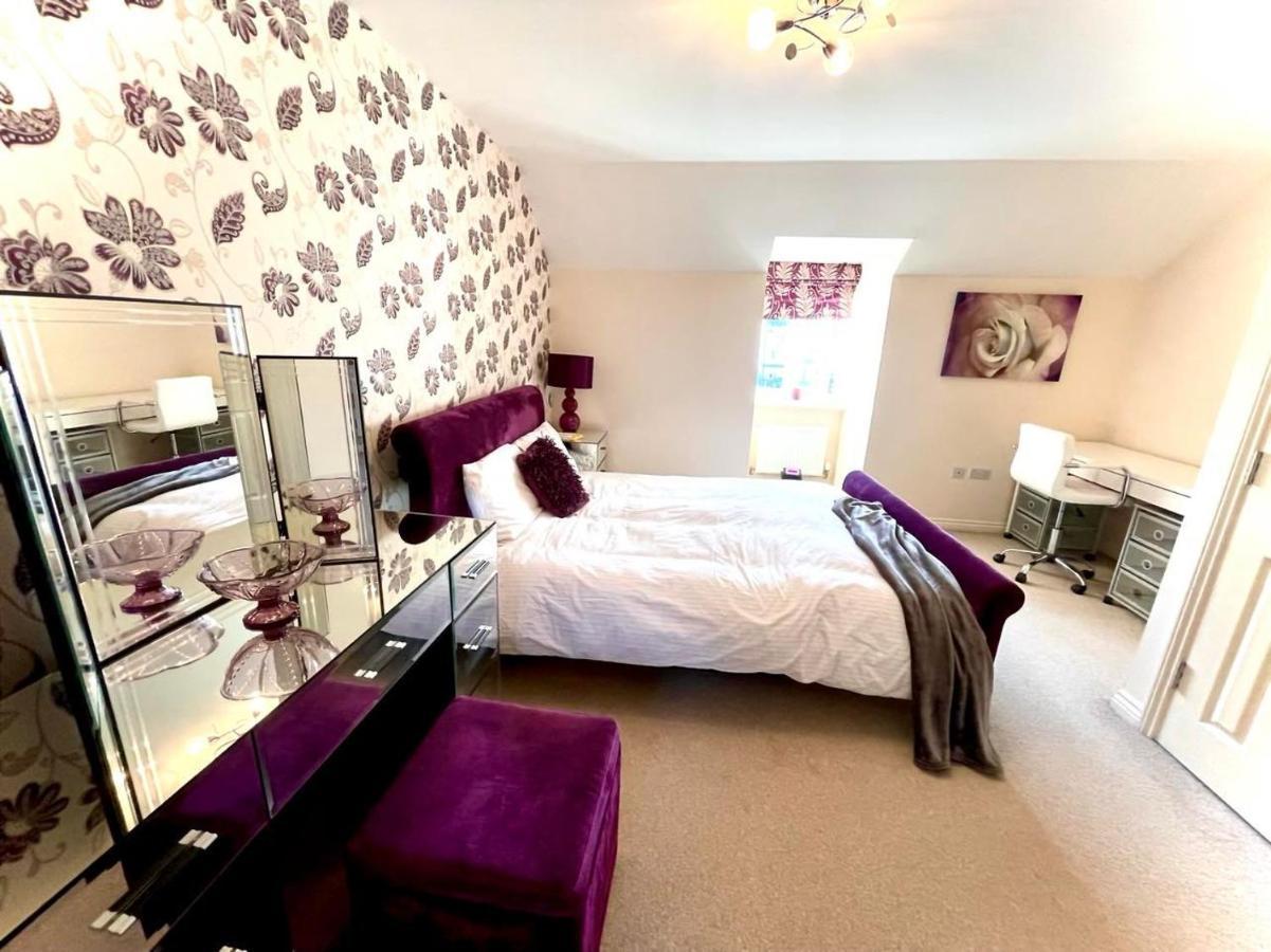 Lakeside Stylish 3 Bedroom House Grays エクステリア 写真